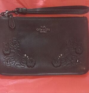 Coach  Floral Tea Rose Wristlet EUC